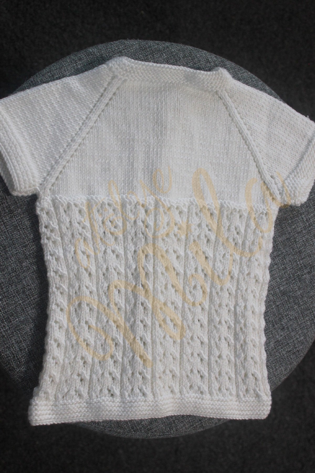 Beyaz Yarım Kol Bebek Yeleği