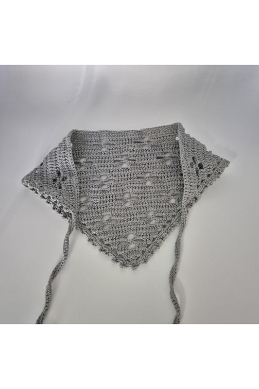 Gri örgü bandana