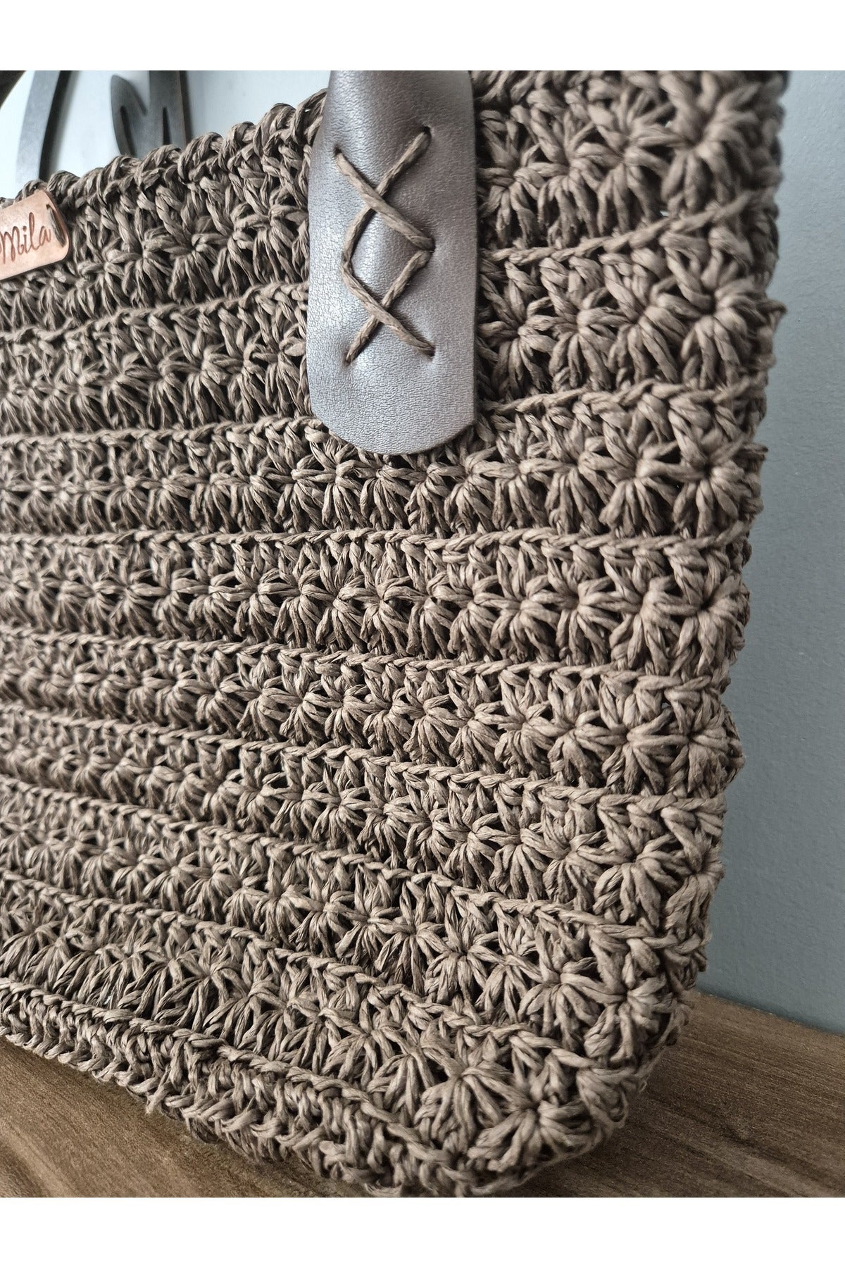 Kahverengi el örgüsü kağıt ip çanta