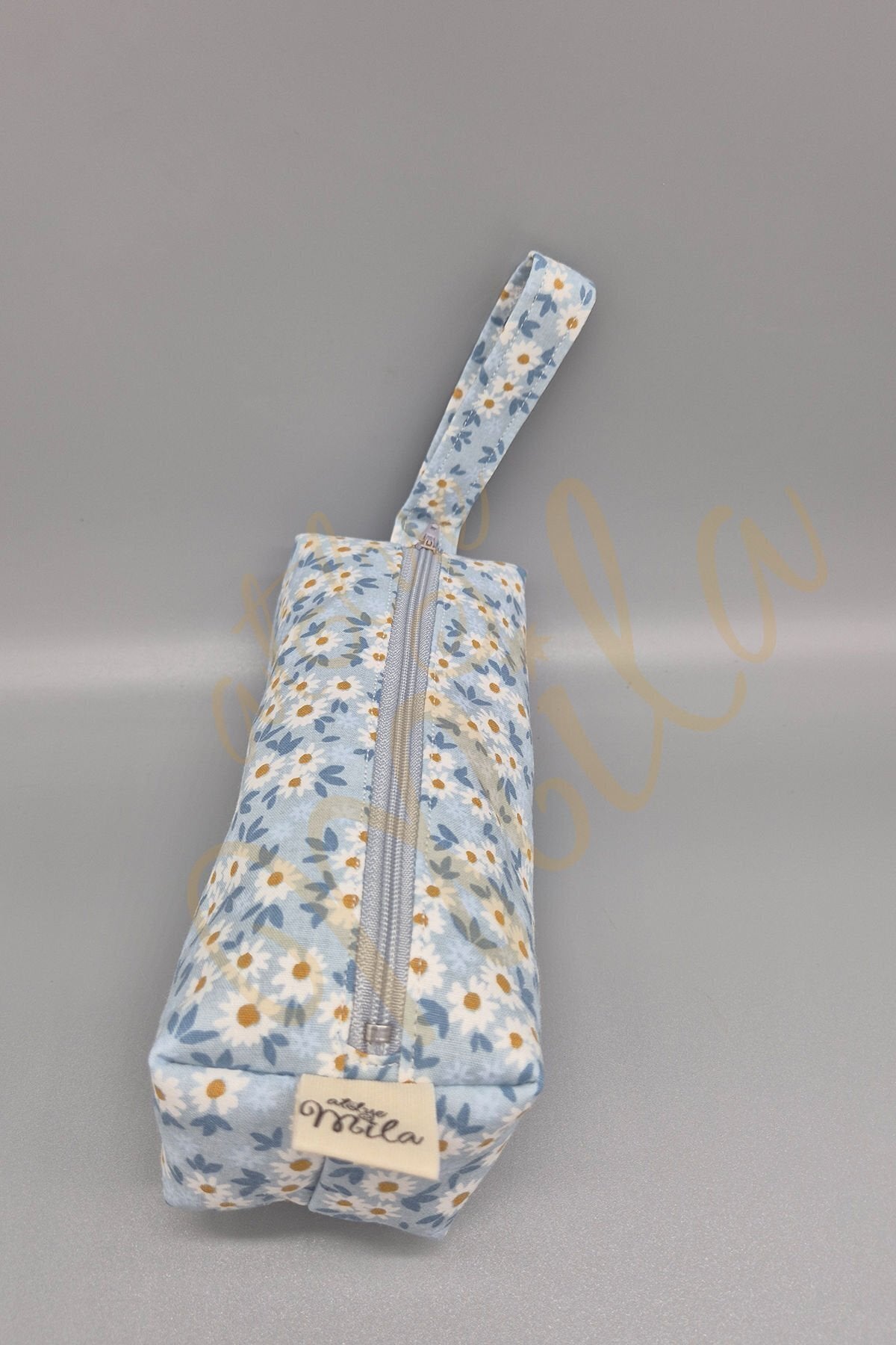 Mavi Minik Çiçekli Kalem Kutusu