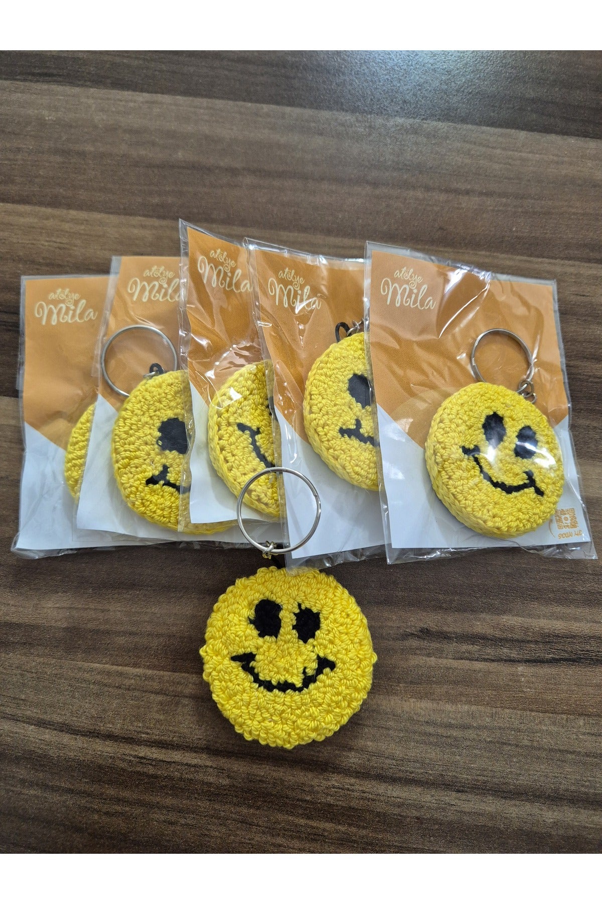 SARI GÜLEN YÜZ PUNCH ANAHTARLIK