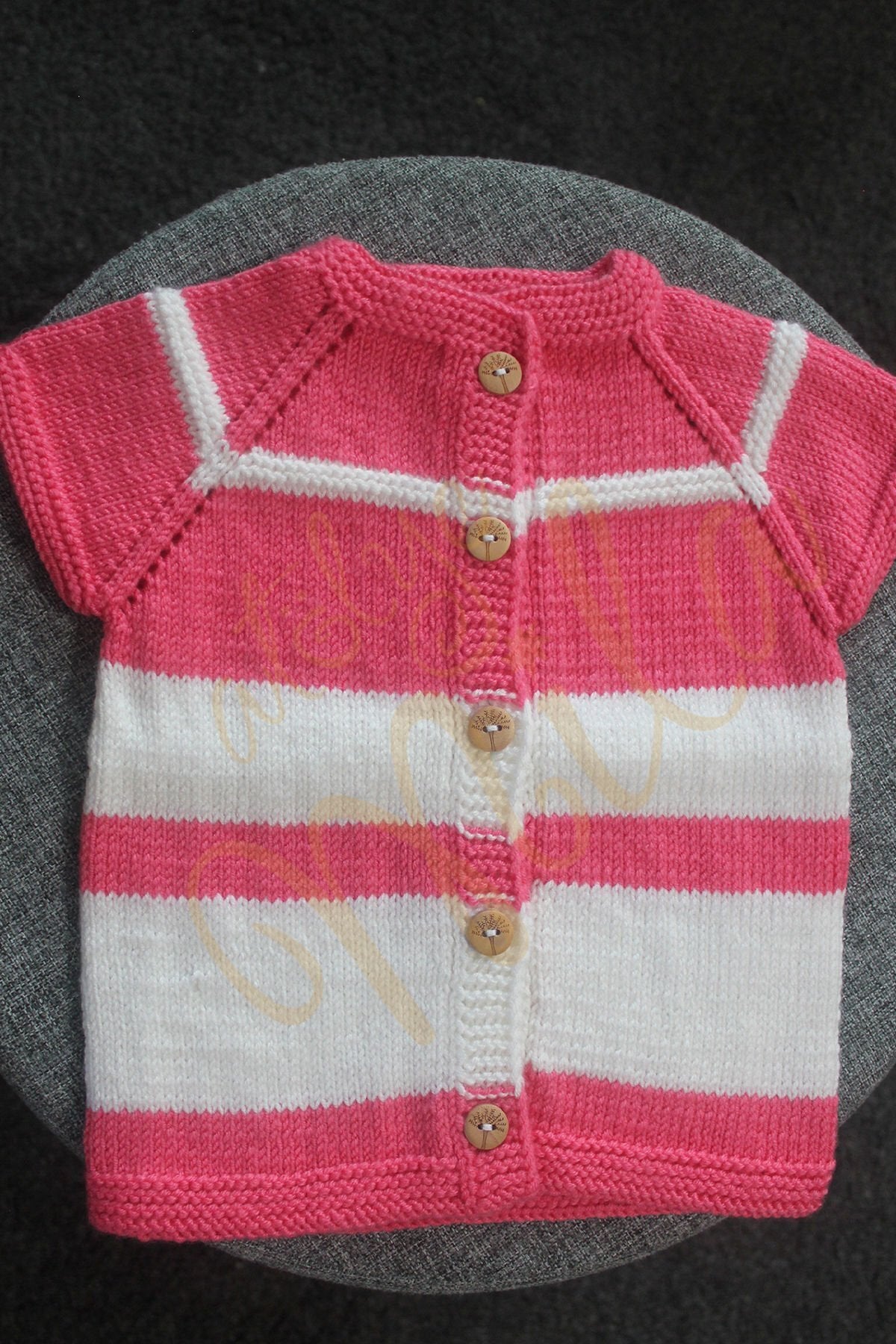 Pembe - Beyaz El Örmesi Yelek