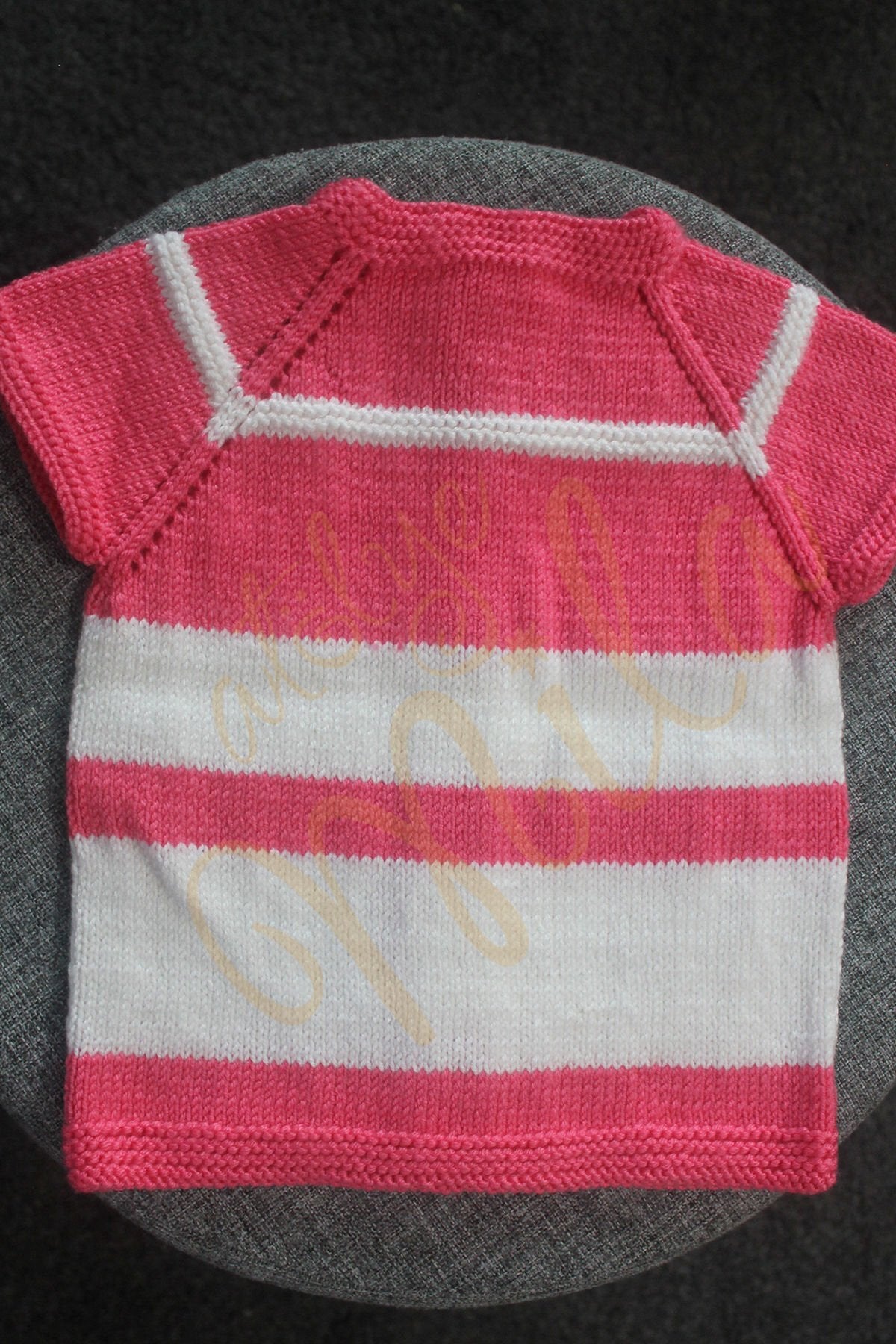 Pembe - Beyaz El Örmesi Yelek