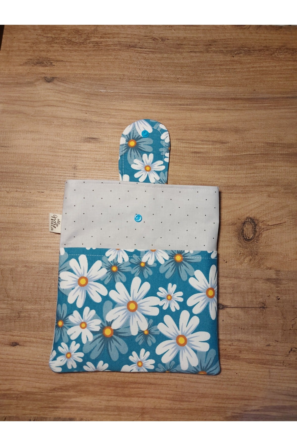 Mavili Çiçekli Kitap Kılıfı