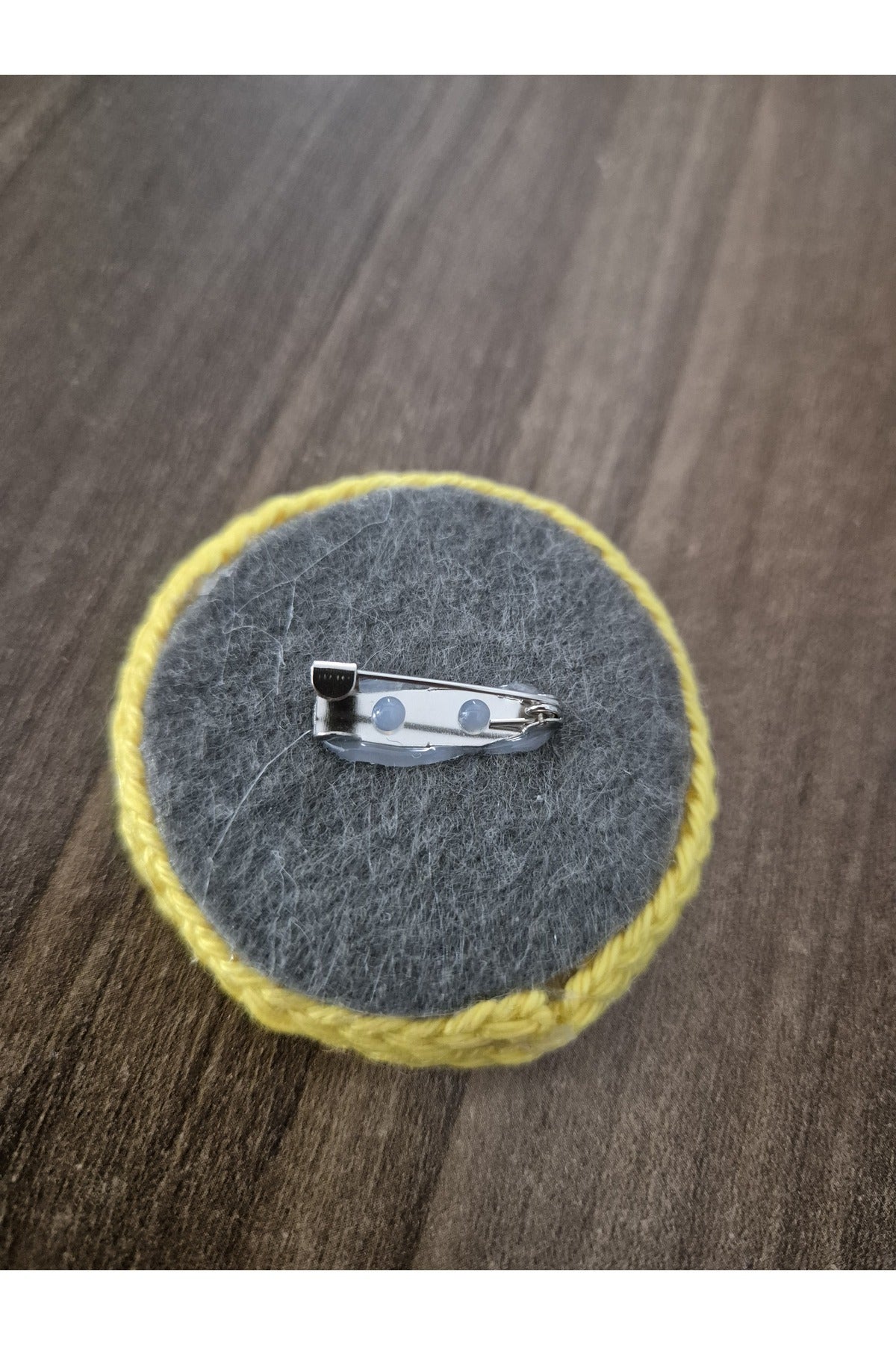 GÜLEN YÜZ PUNCH İŞİ YAKA İĞNESİ