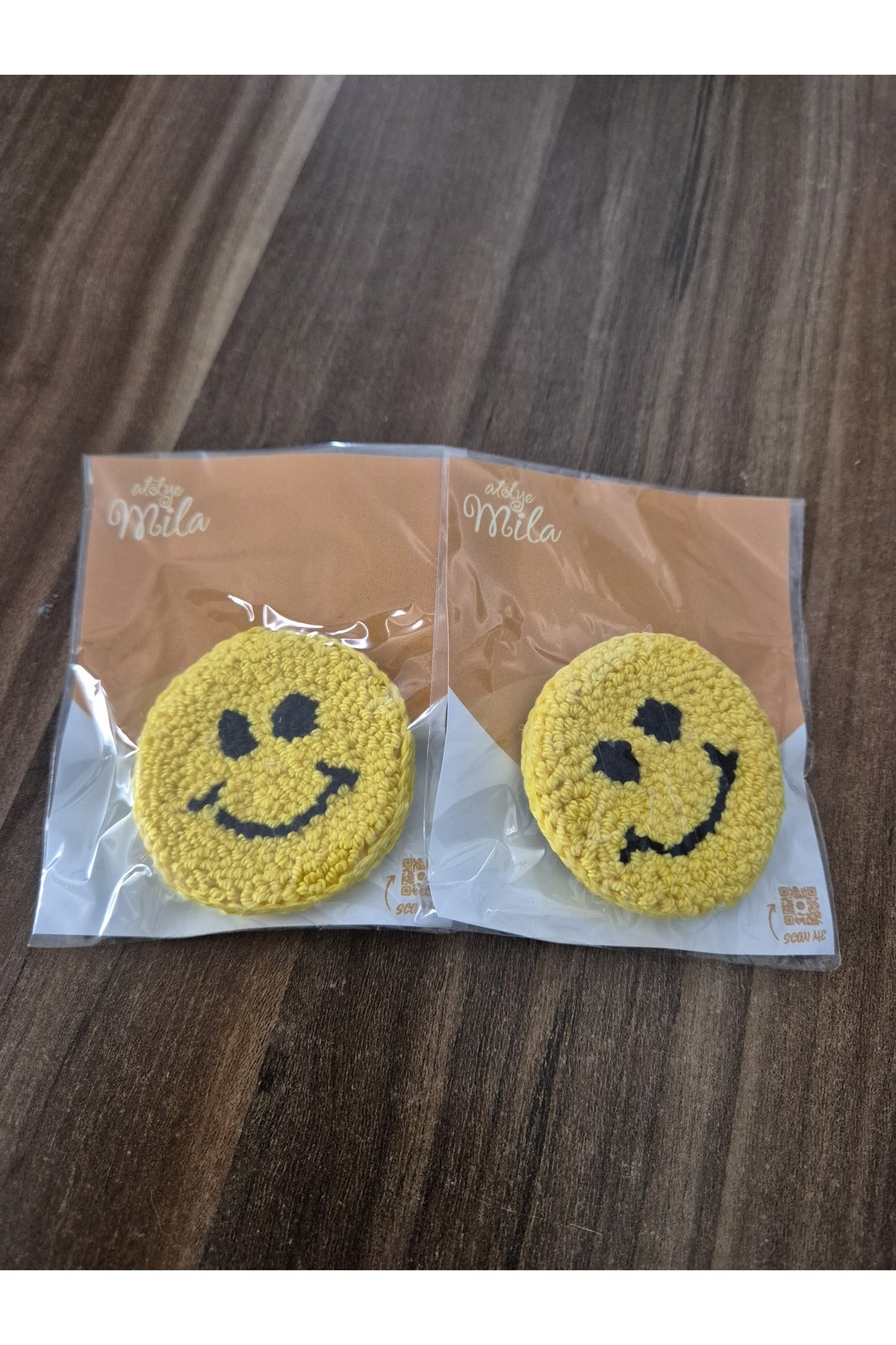 GÜLEN YÜZ PUNCH İŞİ YAKA İĞNESİ