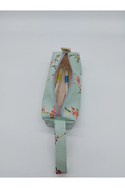 Pembe Çiçekli Bahar Dalı Kalemlik