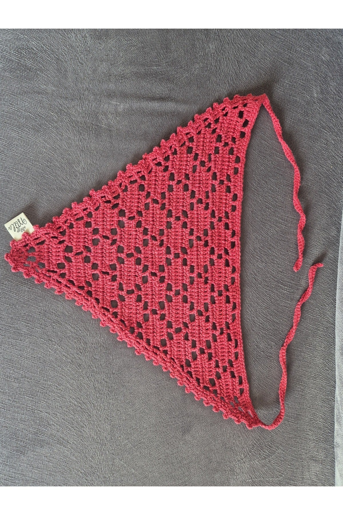 BORDO KARE DESENLİ ÖRGÜ BANDANA