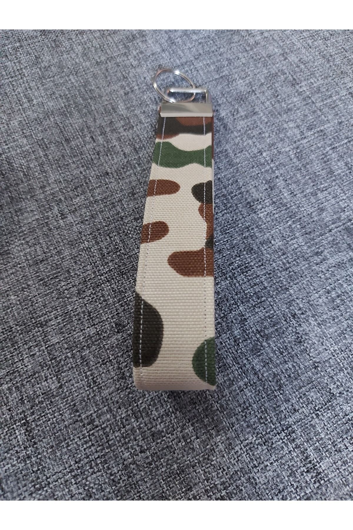 KAMUFLAJ DESENLİ KUMAŞ ANAHTARLIK