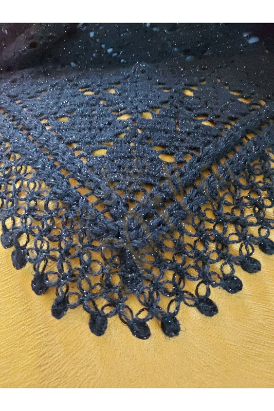 Siyah Yaprak Dolgulu Şal