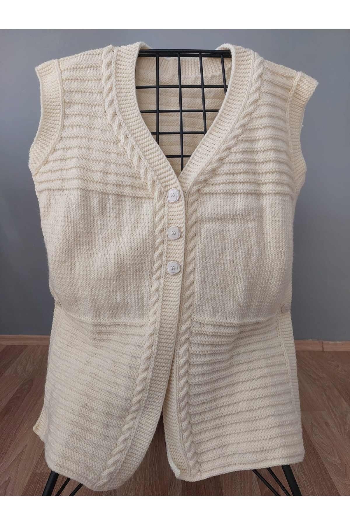 Krem Rengi Örgü Anne Yeleği