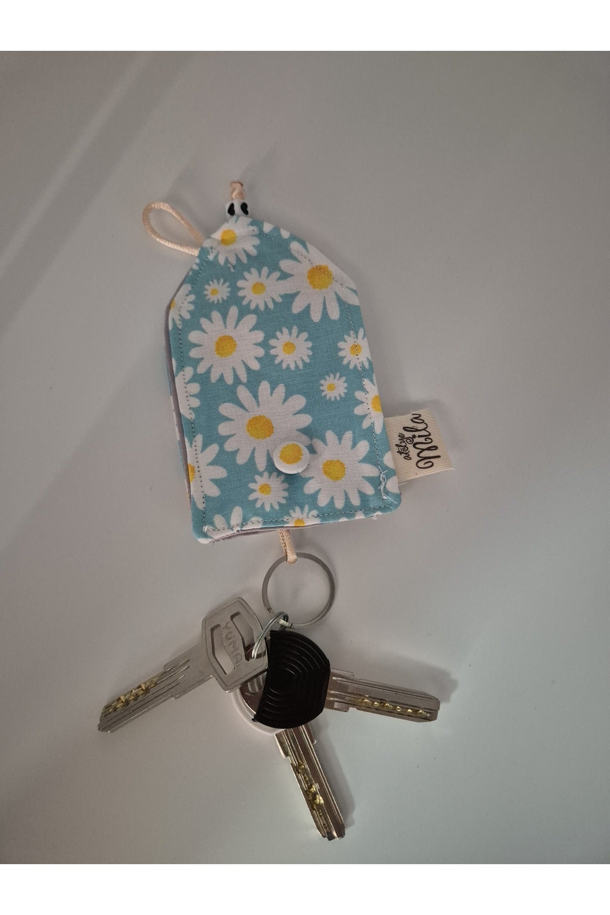Mavi Papatya Desenli Düzenleyici Kumaş Anahtarlık