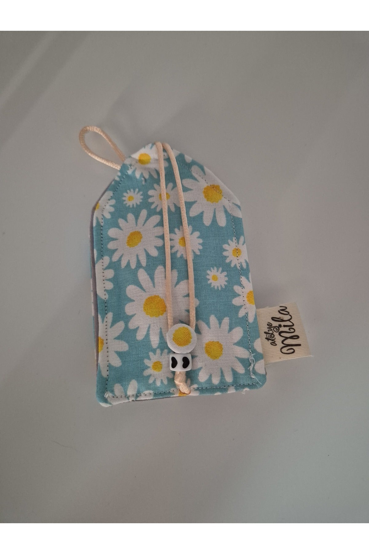 Mavi Papatya Desenli Düzenleyici Kumaş Anahtarlık