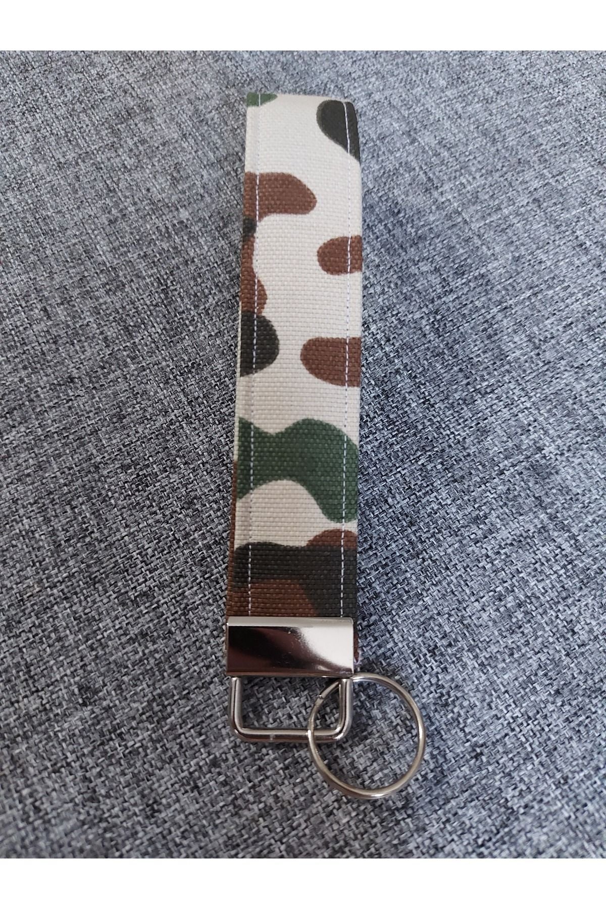 KAMUFLAJ DESENLİ KUMAŞ ANAHTARLIK