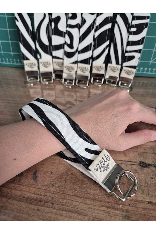 ZEBRA DESENLİ KUMAŞ ANAHTARLIK