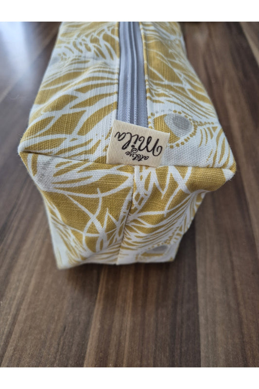 SARI TÜY DESENLİ MAKYAJ ÇANTASI