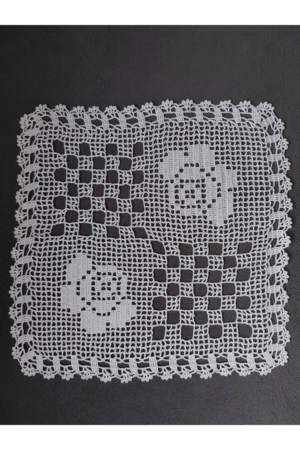 KAre Çiçekli Dantel Peçete Takımı