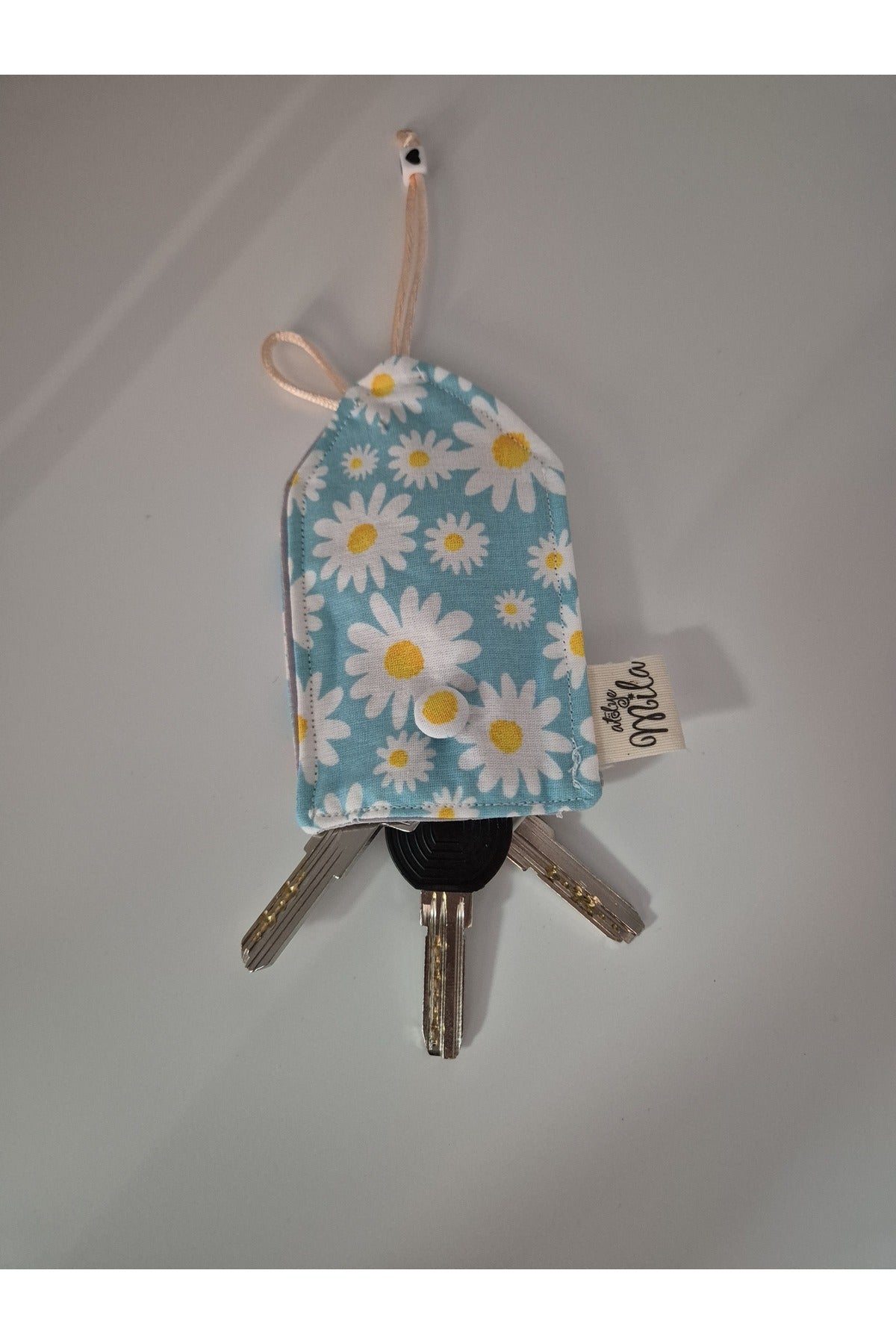 Mavi Papatya Desenli Düzenleyici Kumaş Anahtarlık