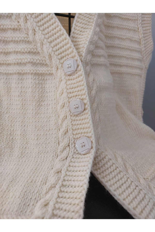 Krem Rengi Örgü Anne Yeleği