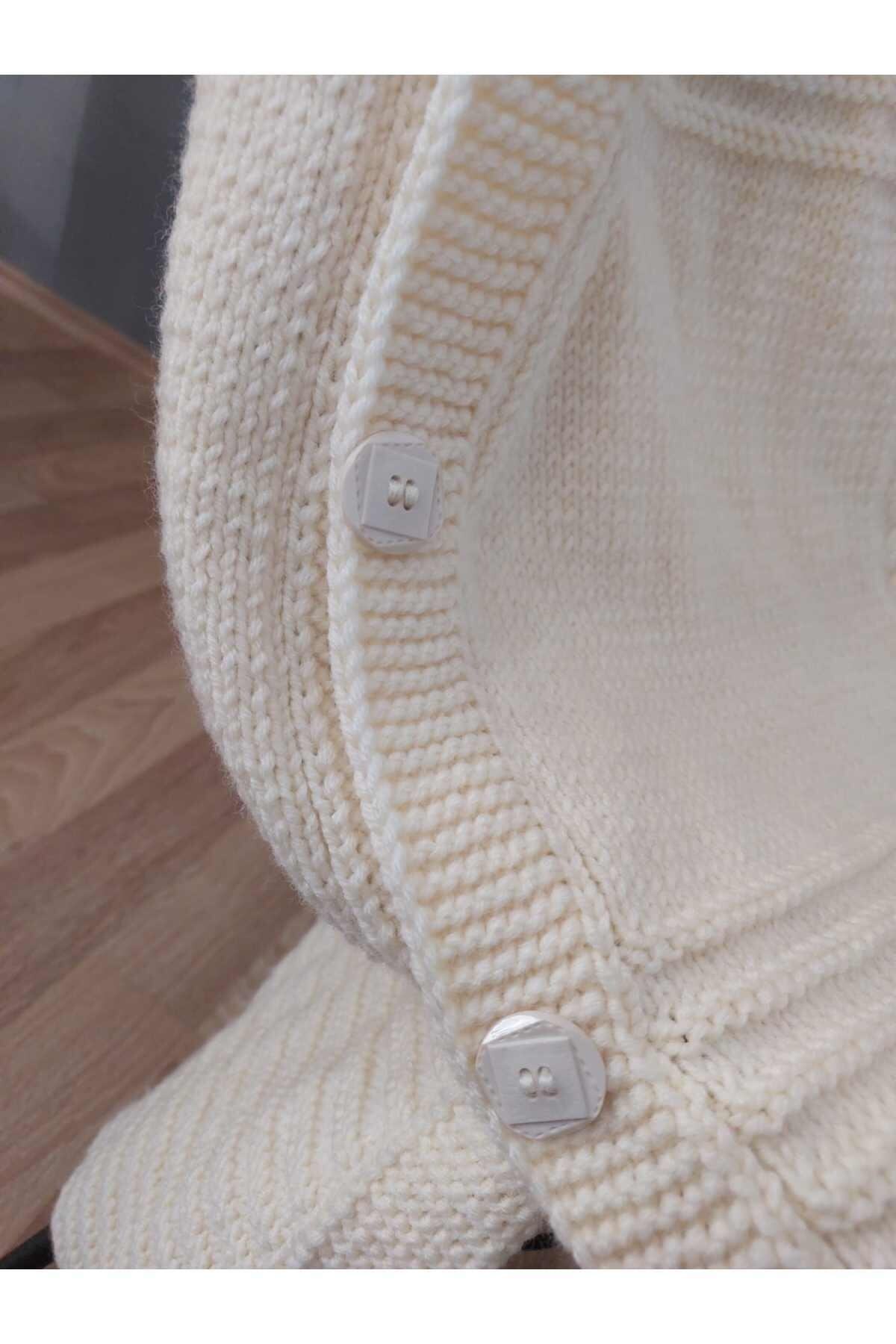 Krem Rengi Örgü Anne Yeleği